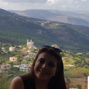 Meet your Posher, Mona